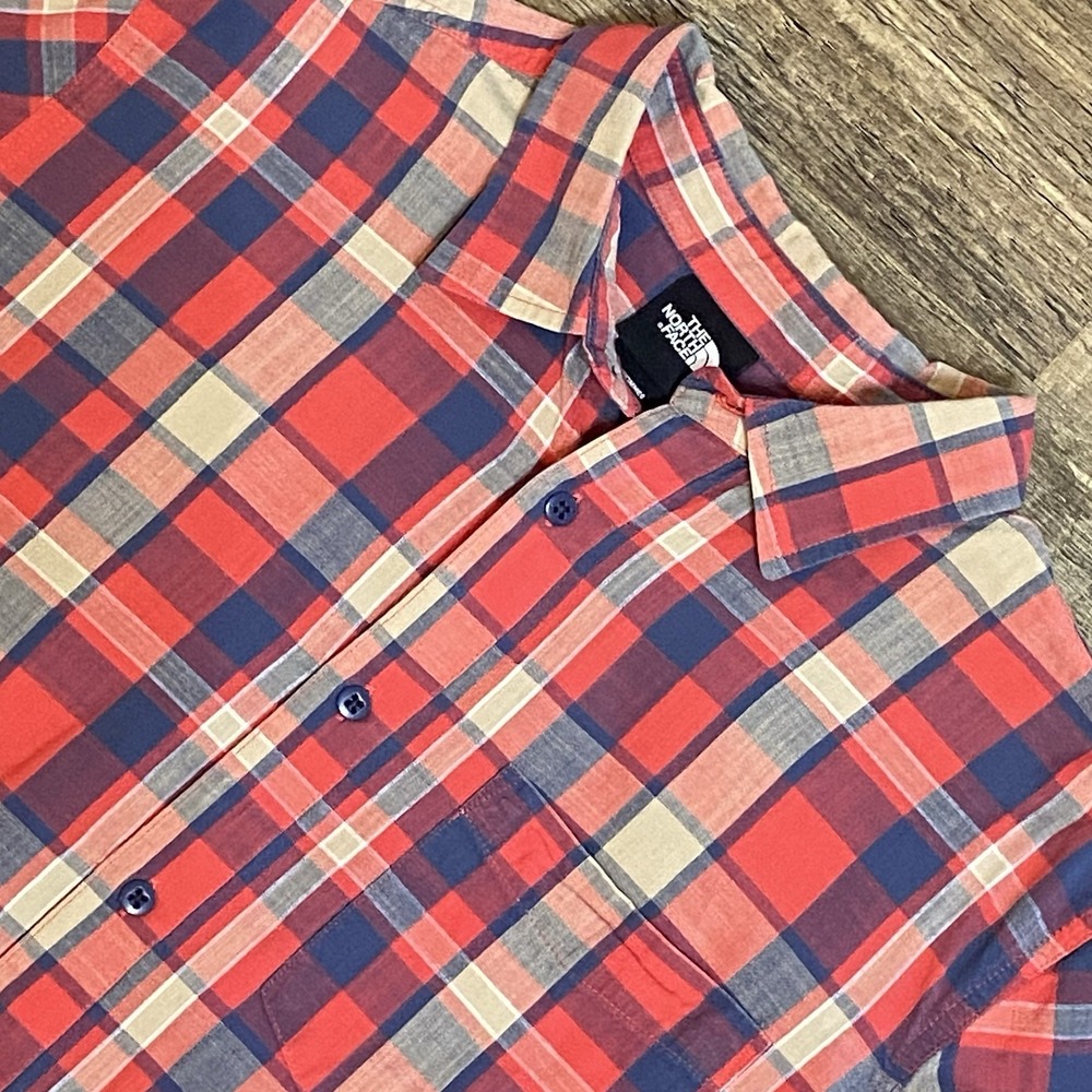 The North Face Plaid Shirt Mens XL Red Blue Outdoor Gorpcore Dadcore Casual Core